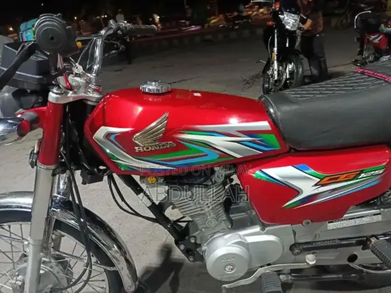 Honda 125cc Motorcycle - 2023 Model, Excellent Condition