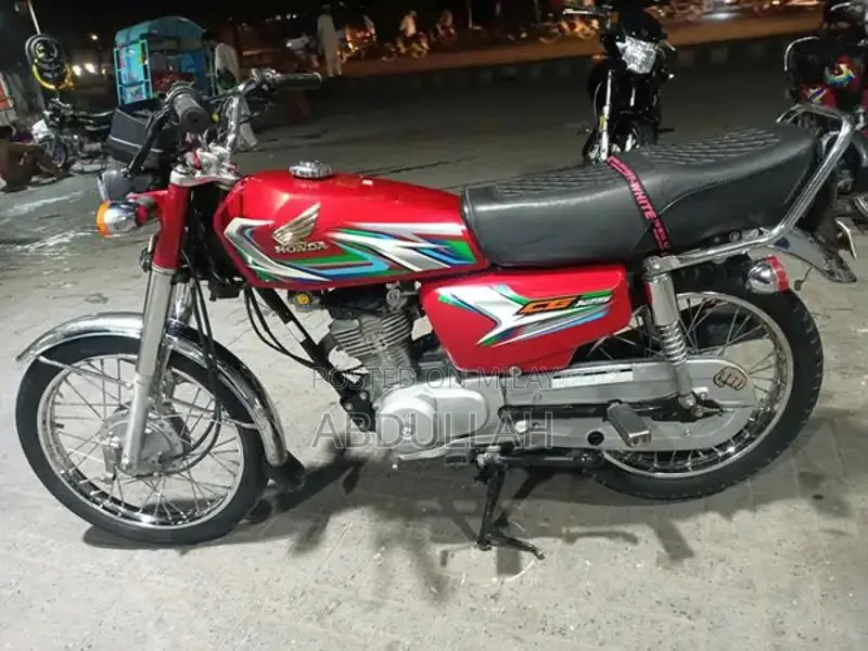 Honda 125cc Motorcycle - 2023 Model, Excellent Condition