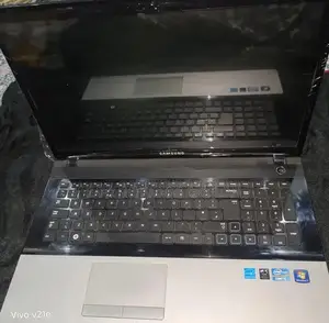 Samsung NP300E7A Business Laptop with Original Battery