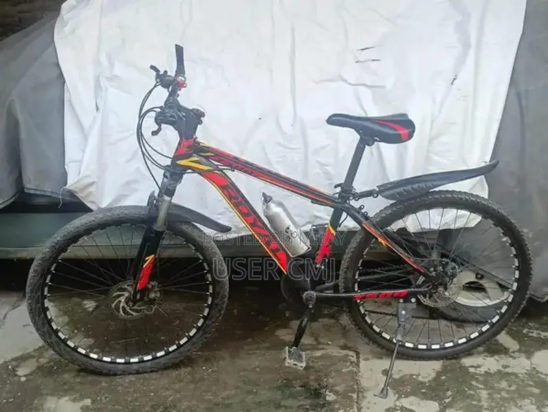 Royal Cycle 7500 Sports Bicycle