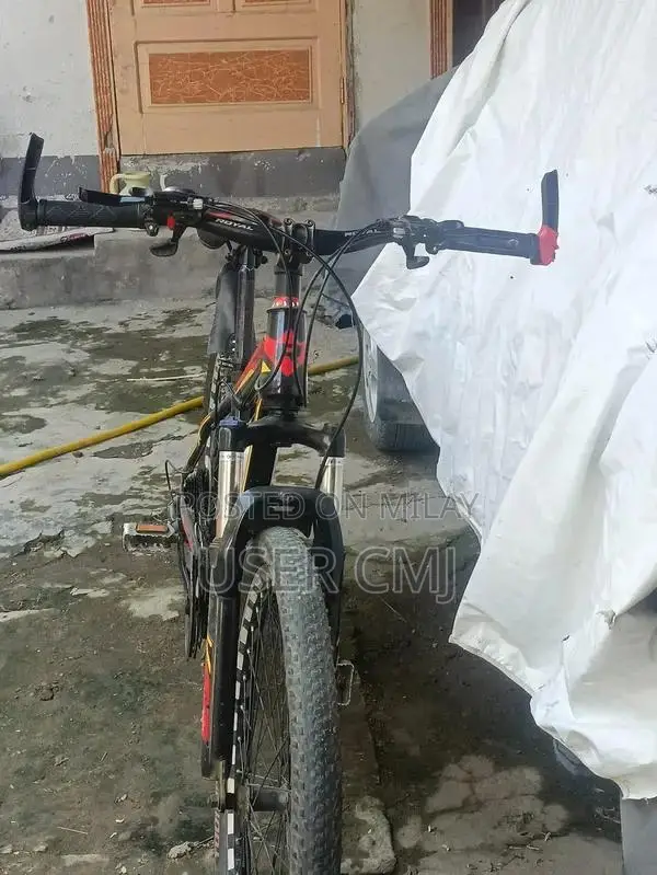 Royal Cycle 7500 Sports Bicycle