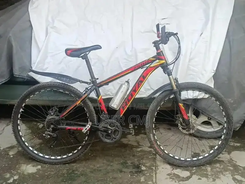 Royal Cycle 7500 Sports Bicycle