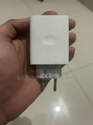 Photo - Realme Original Charger