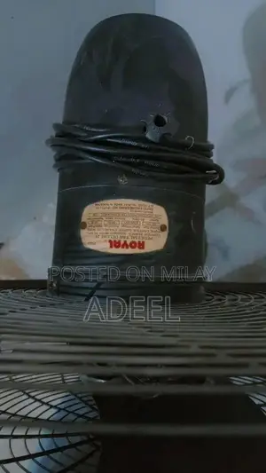 Royal Fan - Gently Used, Good Condition Oscillating Electric Fan