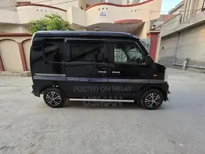 Suzuki Every Wagon Compact MPV - Reliable Urban Commuter Vehicle