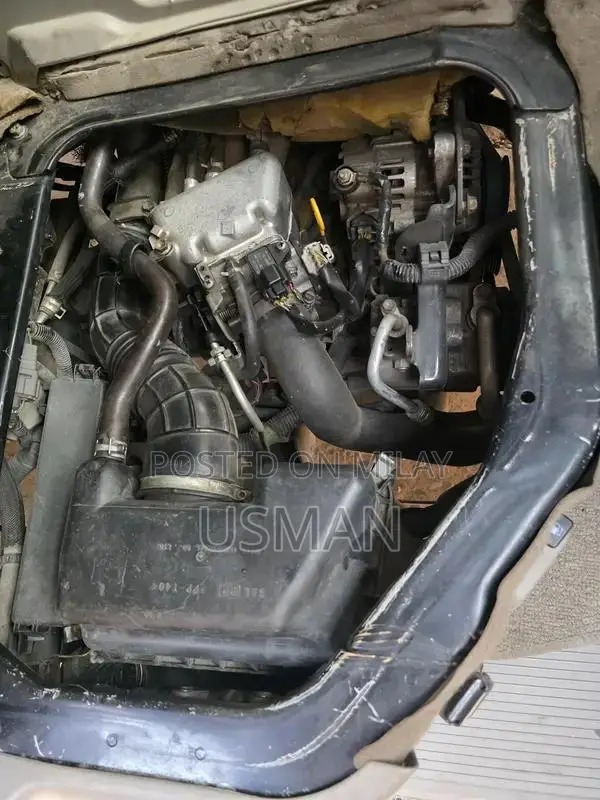 Suzuki Every Wagon Compact MPV - Reliable Urban Commuter Vehicle