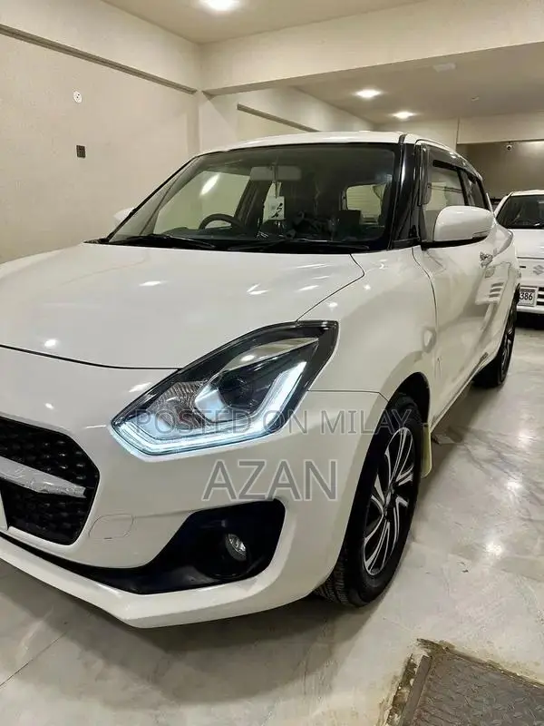 2022 Suzuki Swift GLC Full Option CVT Hatchback