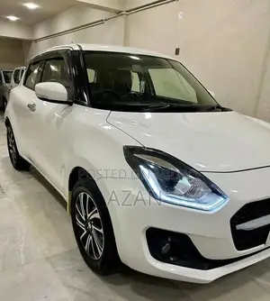 2022 Suzuki Swift GLC Full Option CVT Hatchback