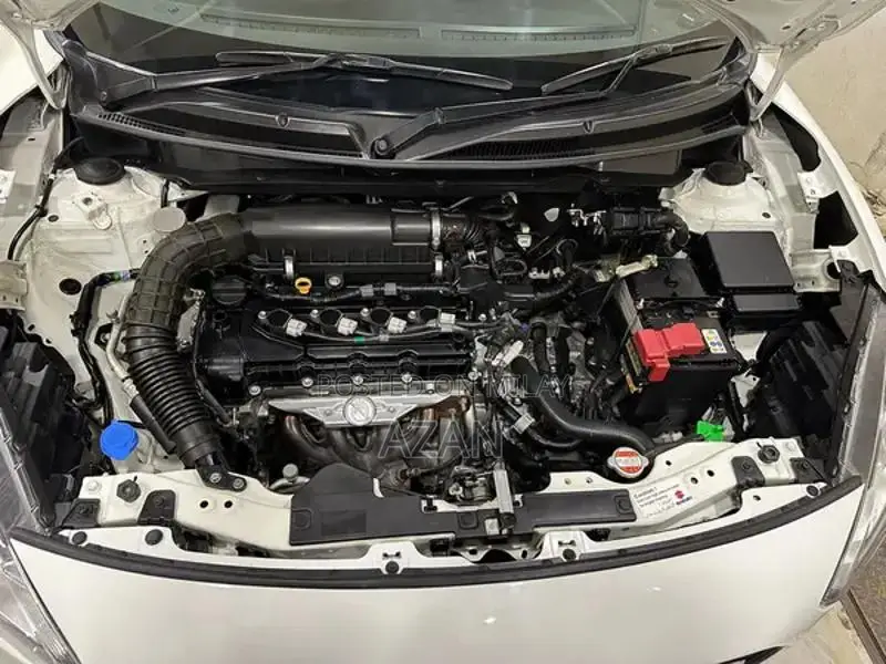 2022 Suzuki Swift GLC Full Option CVT Hatchback