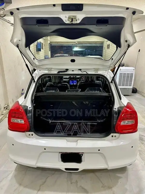 2022 Suzuki Swift GLC Full Option CVT Hatchback