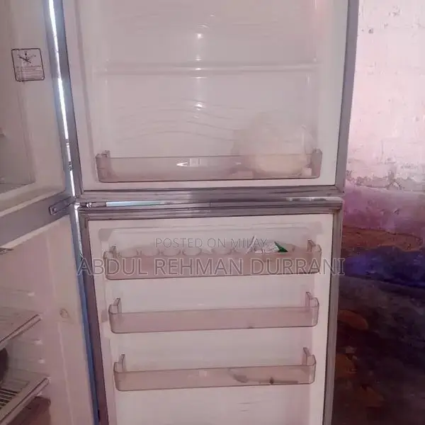 Dawlance Medium Size Refrigerator - Excellent Condition