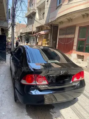 Photo - Honda Civic Full Option Sedan - Premium Condition