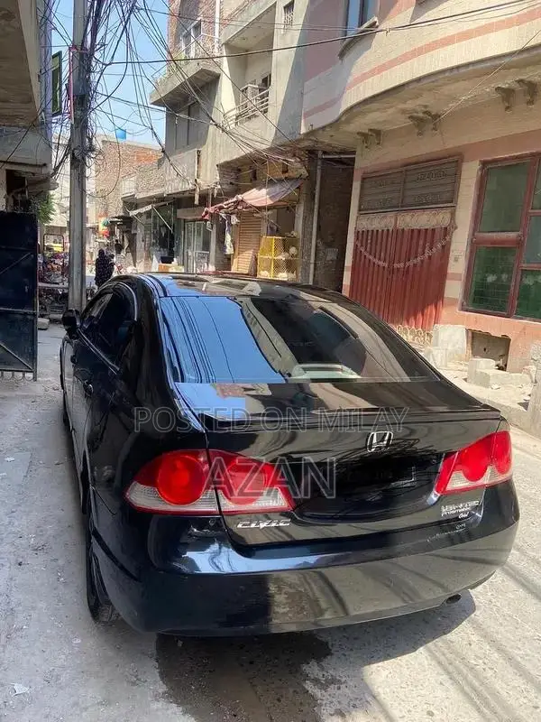 Honda Civic Full Option Sedan - Premium Condition