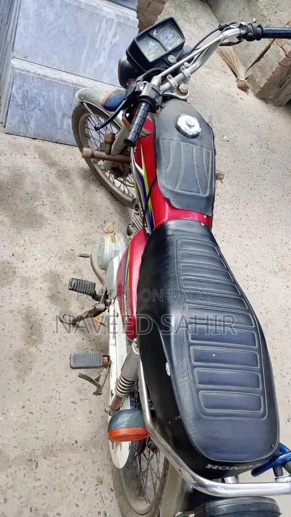 2017 125cc Motorcycle Bike in Good Condition