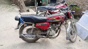 2017 125cc Motorcycle Bike in Good Condition