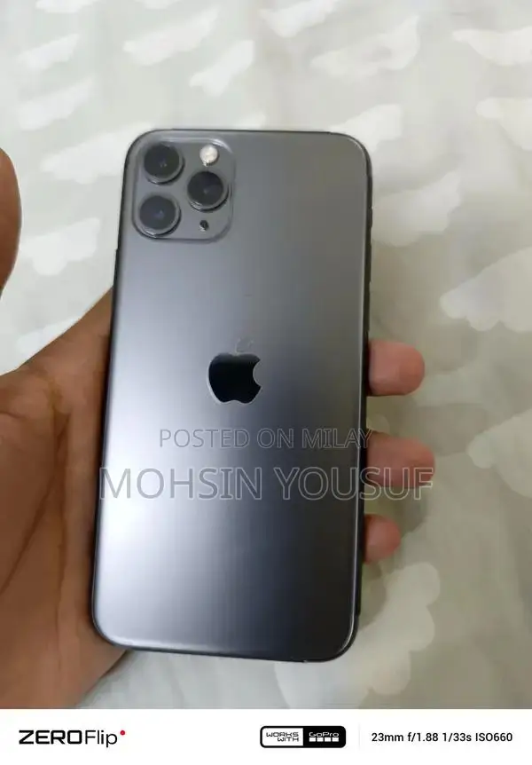 Apple iPhone 11 Pro Factory Unlocked Graphite Smartphone