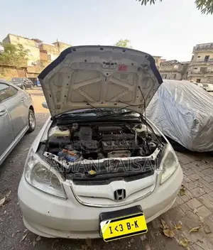 2005 Honda Civic Sedan - Well-Maintained Reliable Vehicle