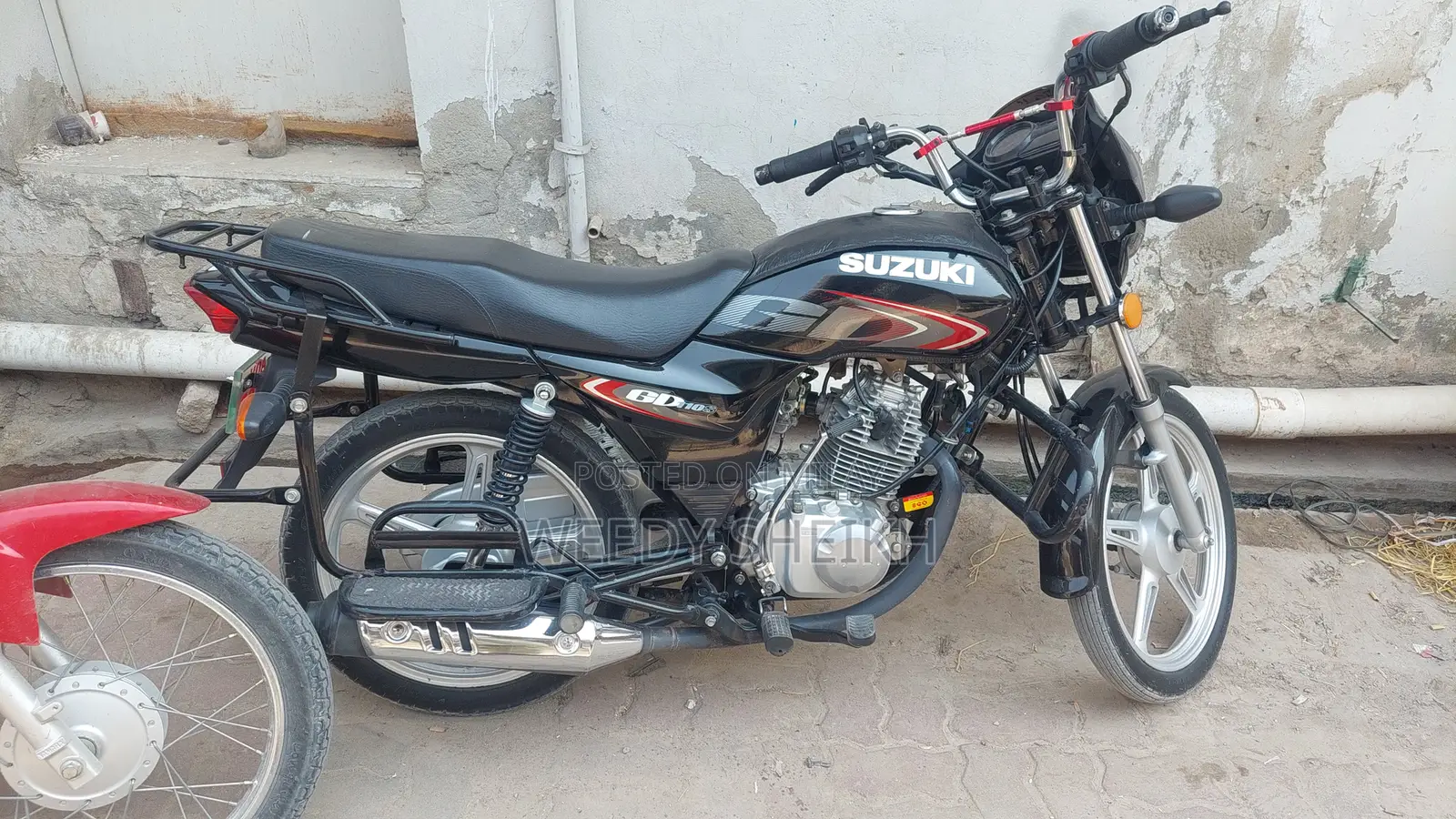 New Suzuki 2023 Black