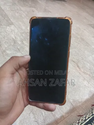 Photo - Samsung Galaxy S20+ 128 GB Black