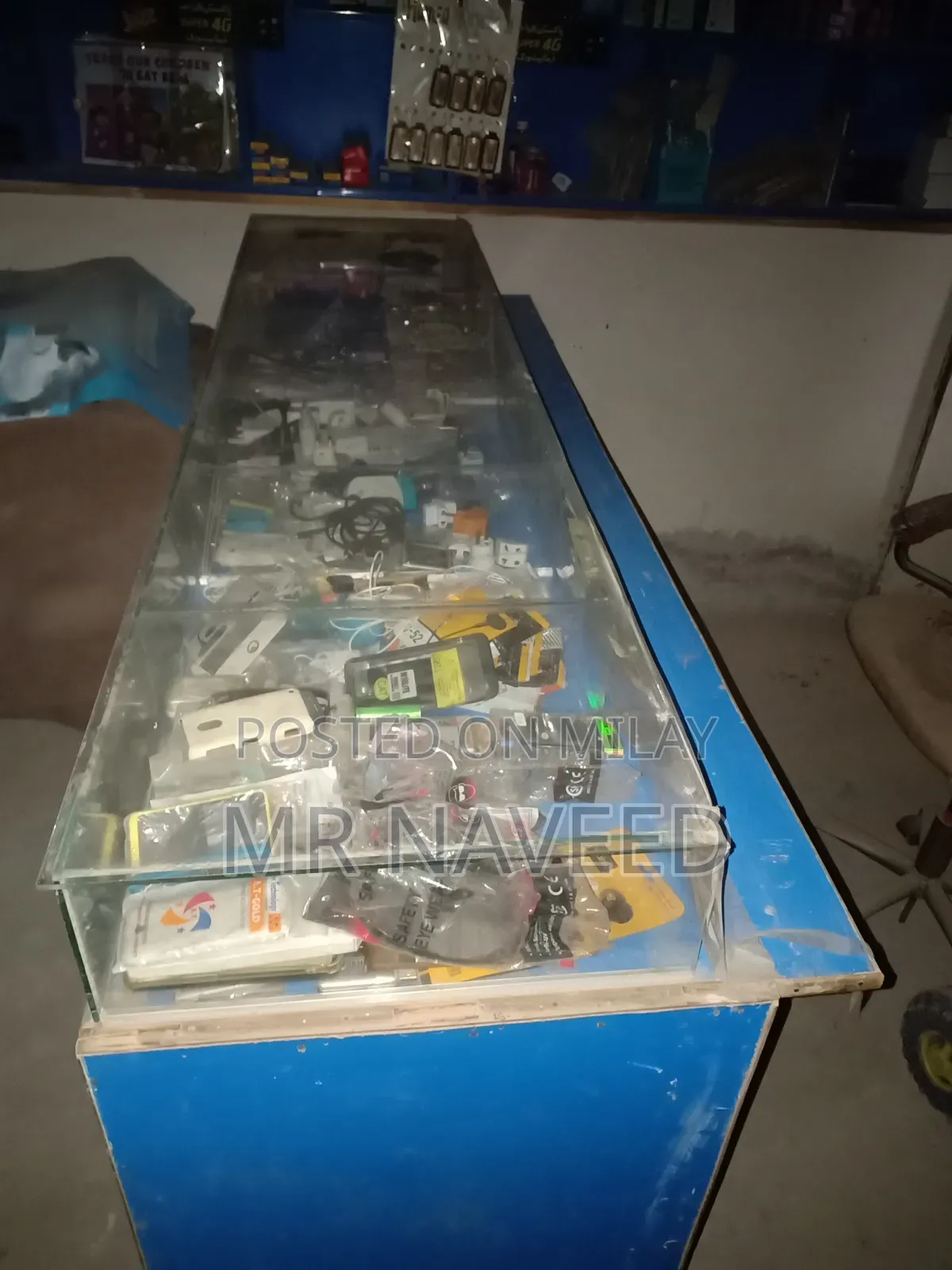 6 Feet Display Counter