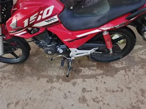 Honda CB 2023 Red