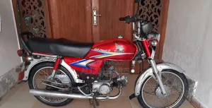 Photo - Honda 2010 Red