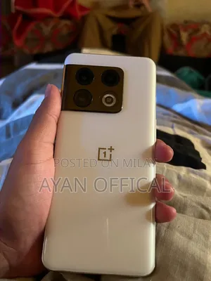 Photo - OnePlus 10 Pro 512 GB White