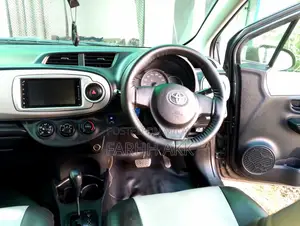 Toyota Vitz 2012 Gray