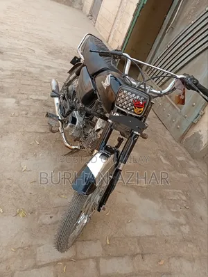 Photo - Yamaha 2016 Black