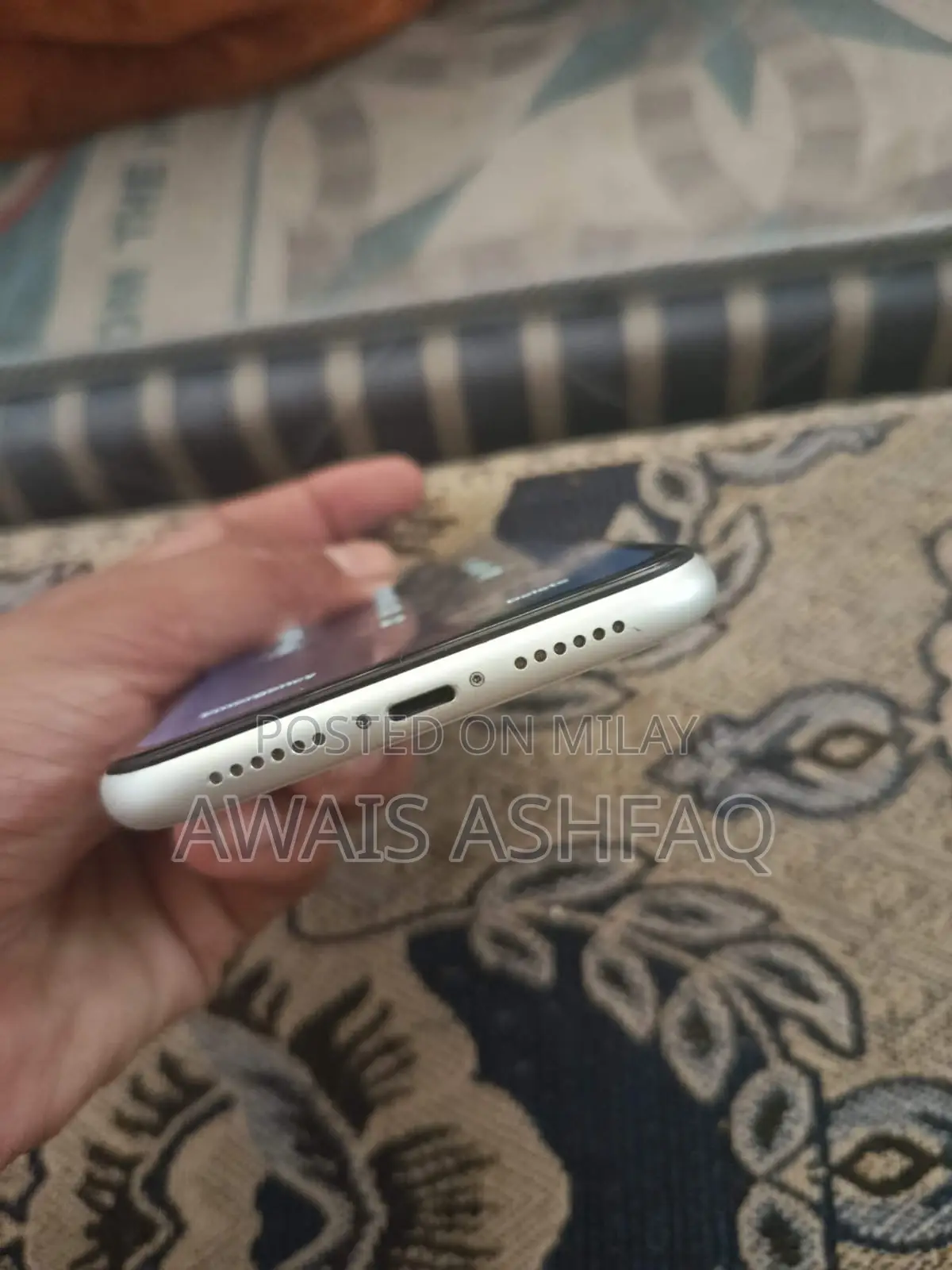 Apple iPhone XR 128 GB White