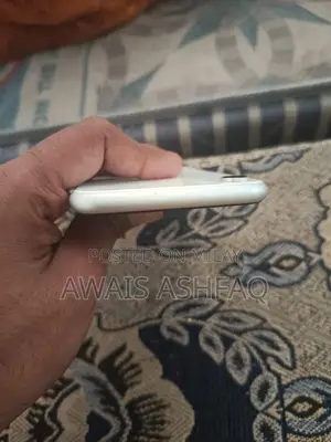 Apple iPhone XR 128 GB White