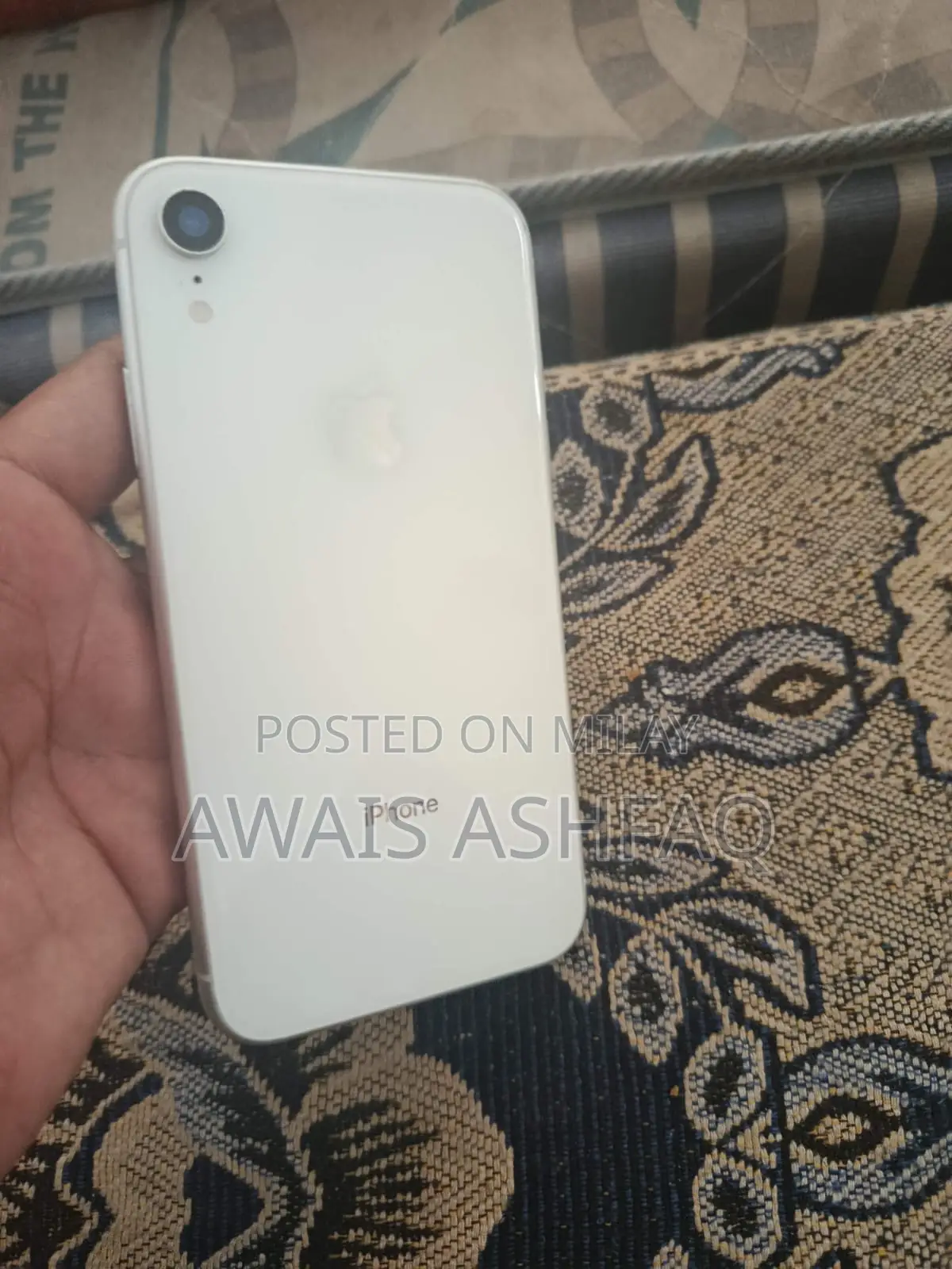 Apple iPhone XR 128 GB White