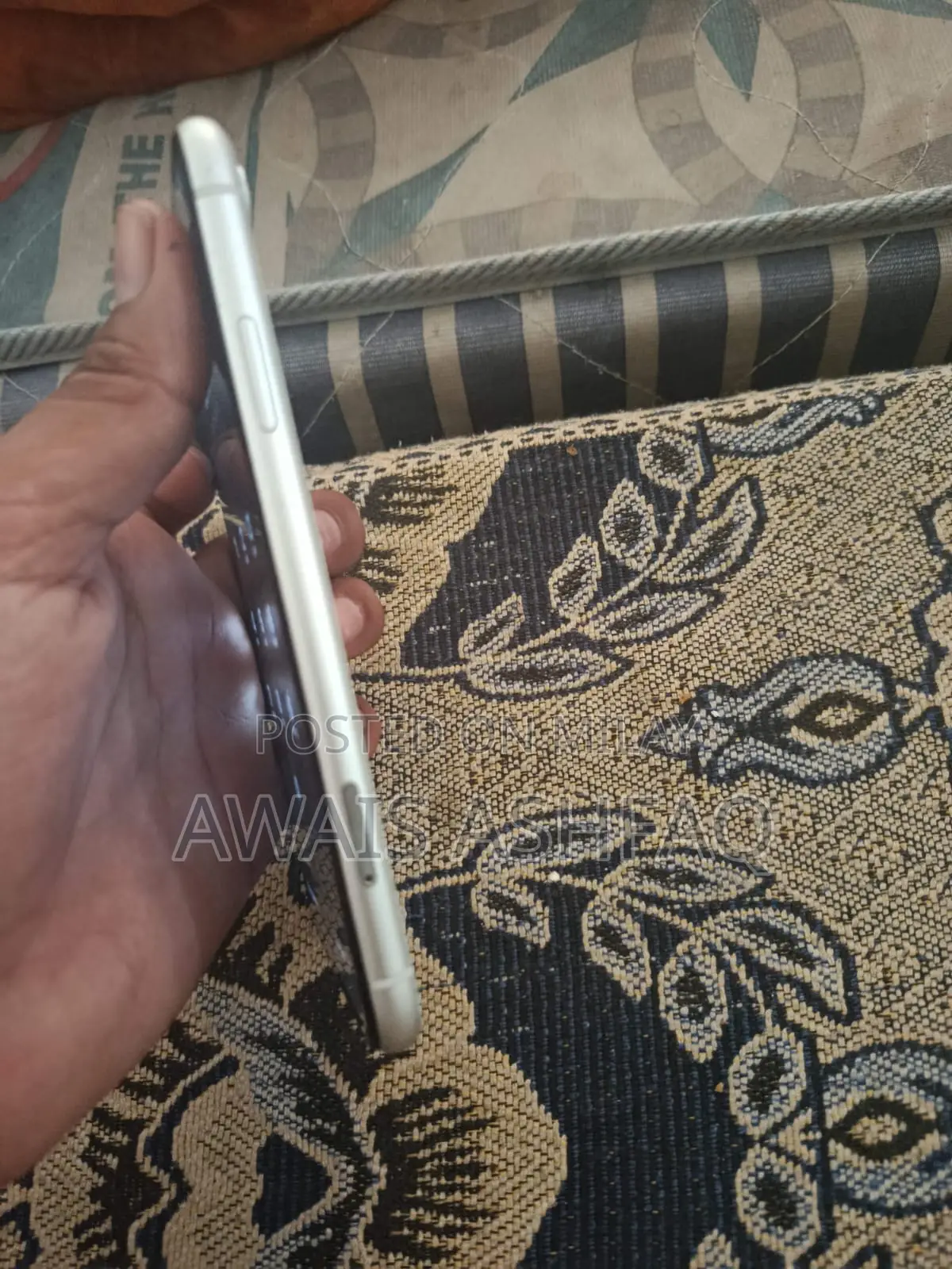 Apple iPhone XR 128 GB White