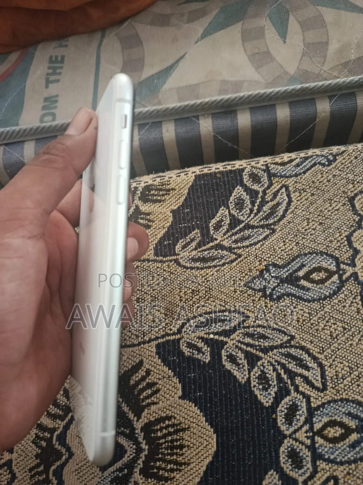 Apple iPhone XR 128 GB White