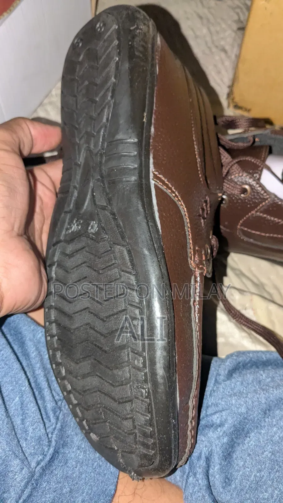 Mens Textured Lace-Up Shoes