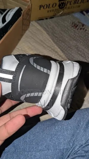 Walks Mens Lace-Up Shoes