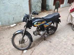 Photo - Honda CB 2022 Black