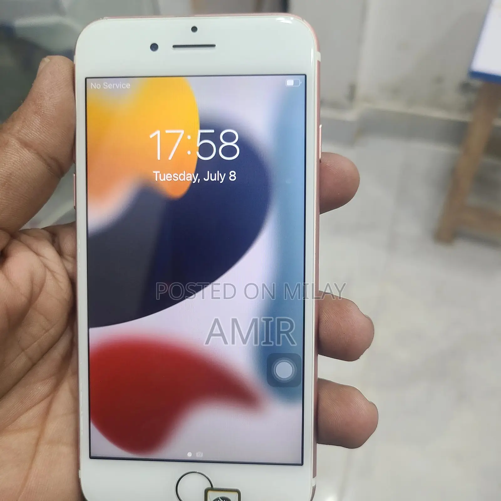 New Apple iPhone 7 32 GB Gold