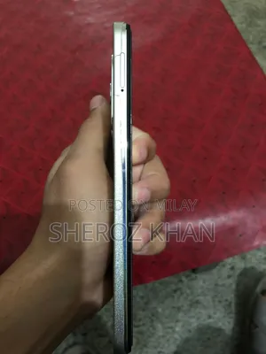 Infinix Hot 40i 128 GB Gold