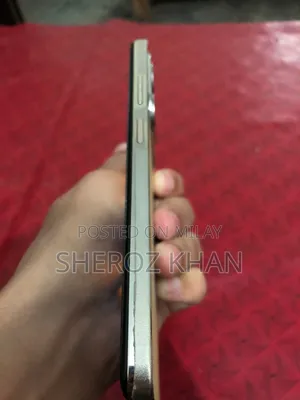 Infinix Hot 40i 128 GB Gold