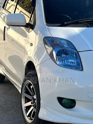 Toyota Vitz 1.3 AWD 3dr 2005 White