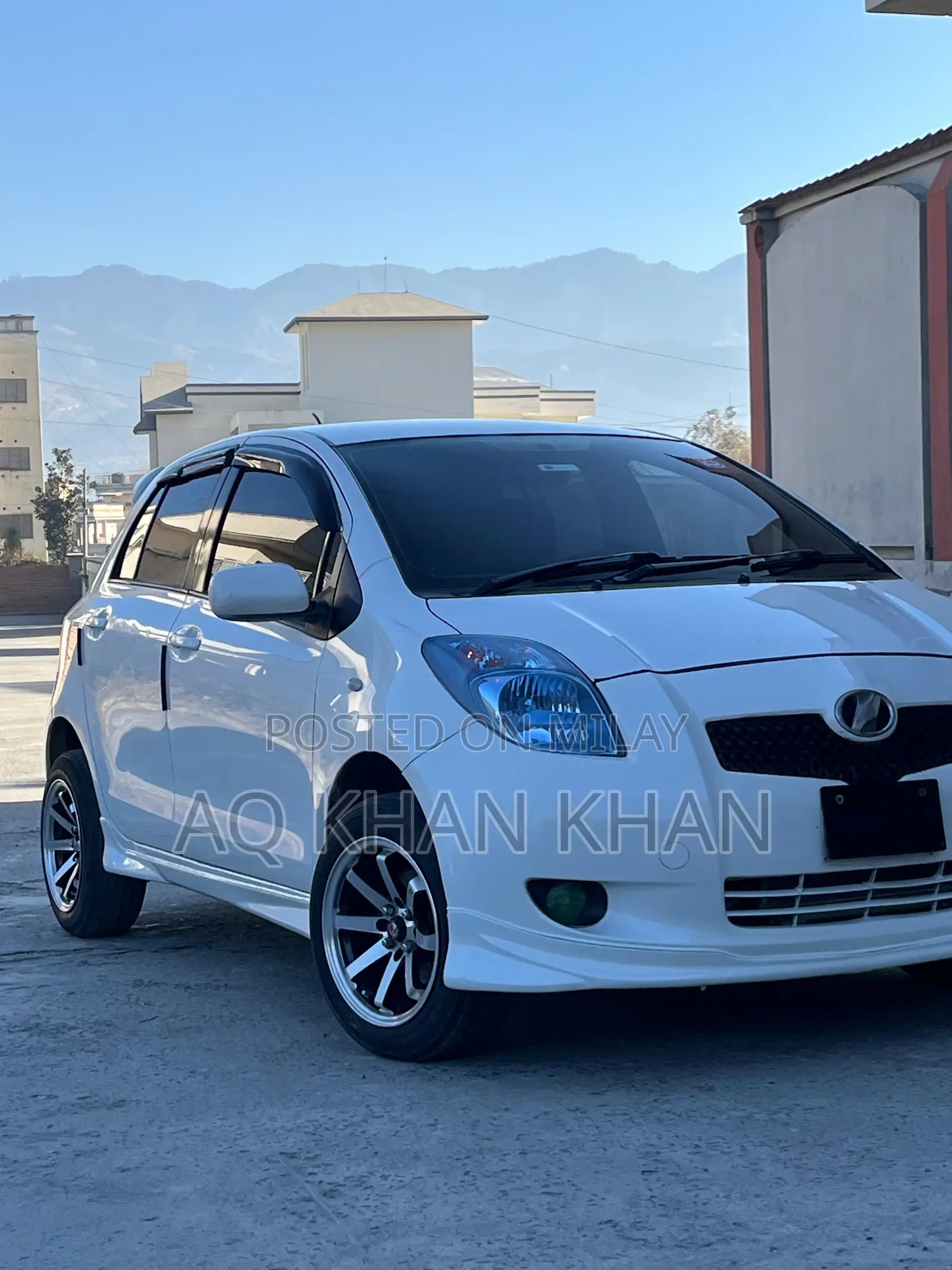 Toyota Vitz 1.3 AWD 3dr 2005 White