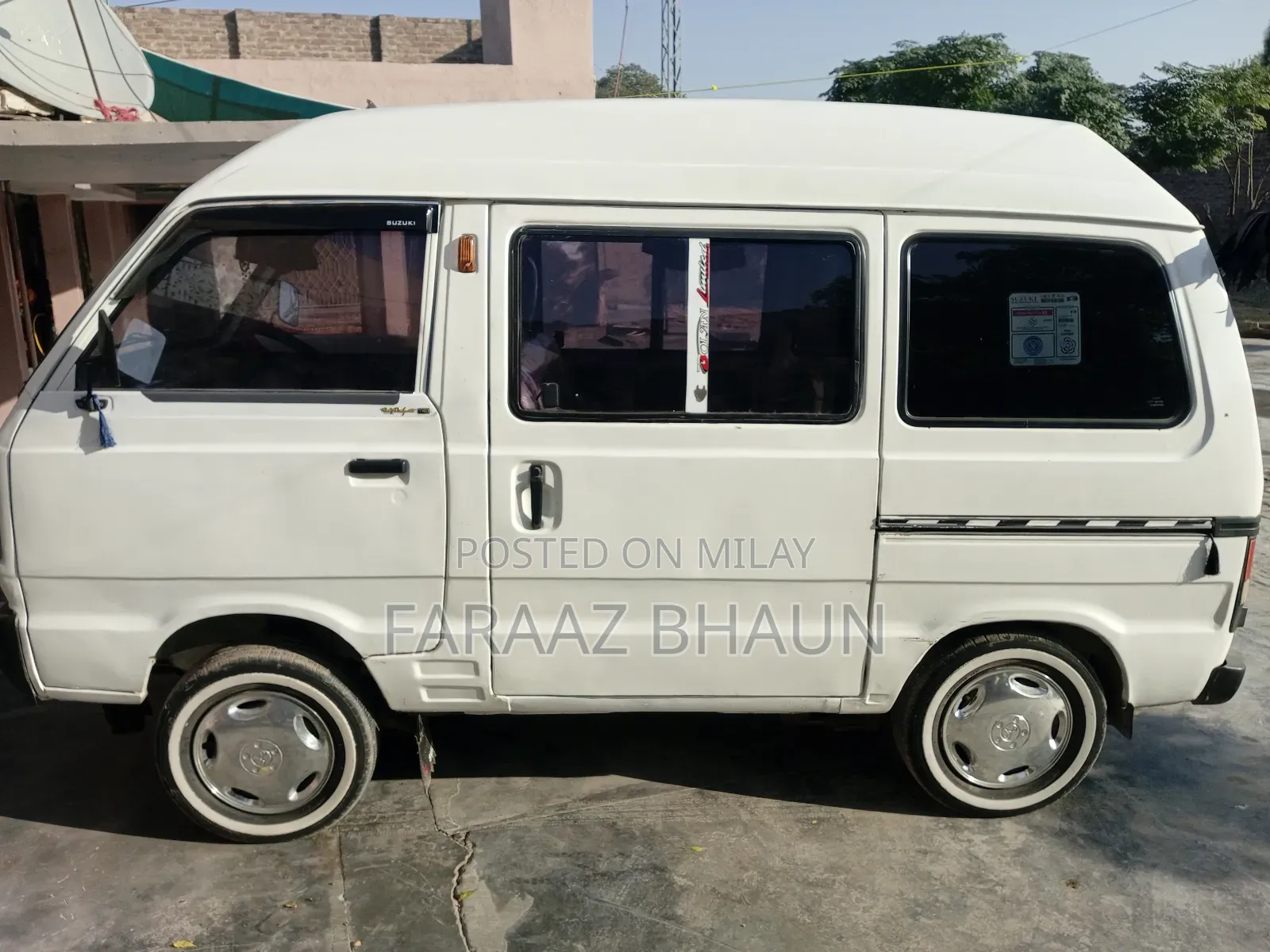 Suzuki Super Carry 2004 White