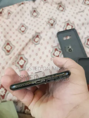 New Apple iPhone 7 Plus 128 GB Black