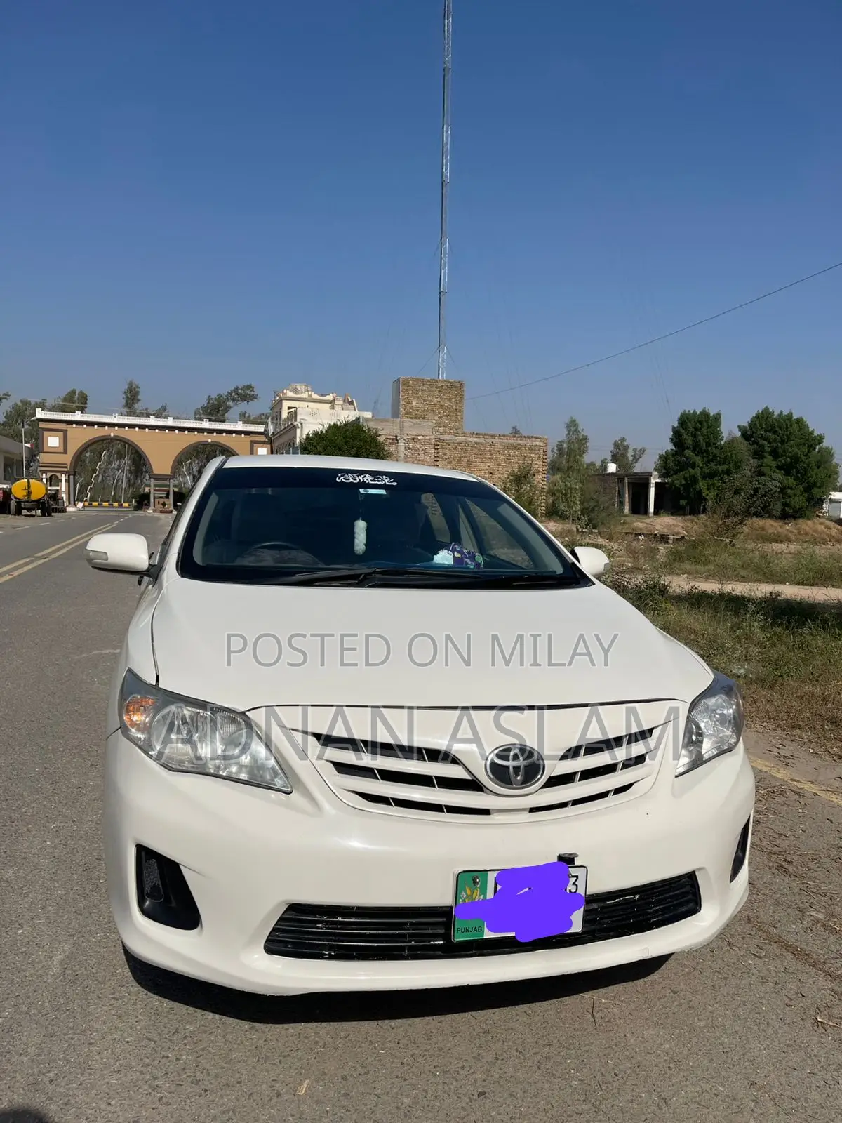 Toyota Corolla S 5-Speed 2013 White