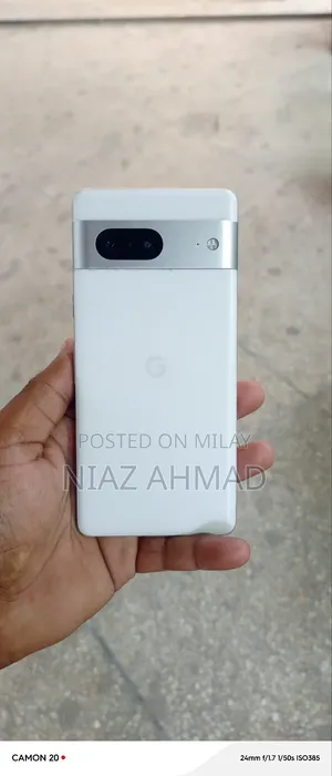Photo - New Google Pixel 7 128 GB White
