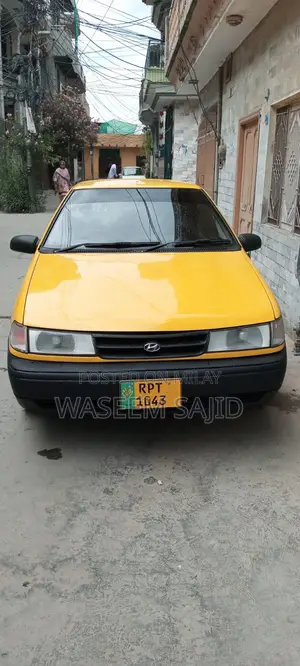 Hyundai Excel Base Sedan 1993 Yellow