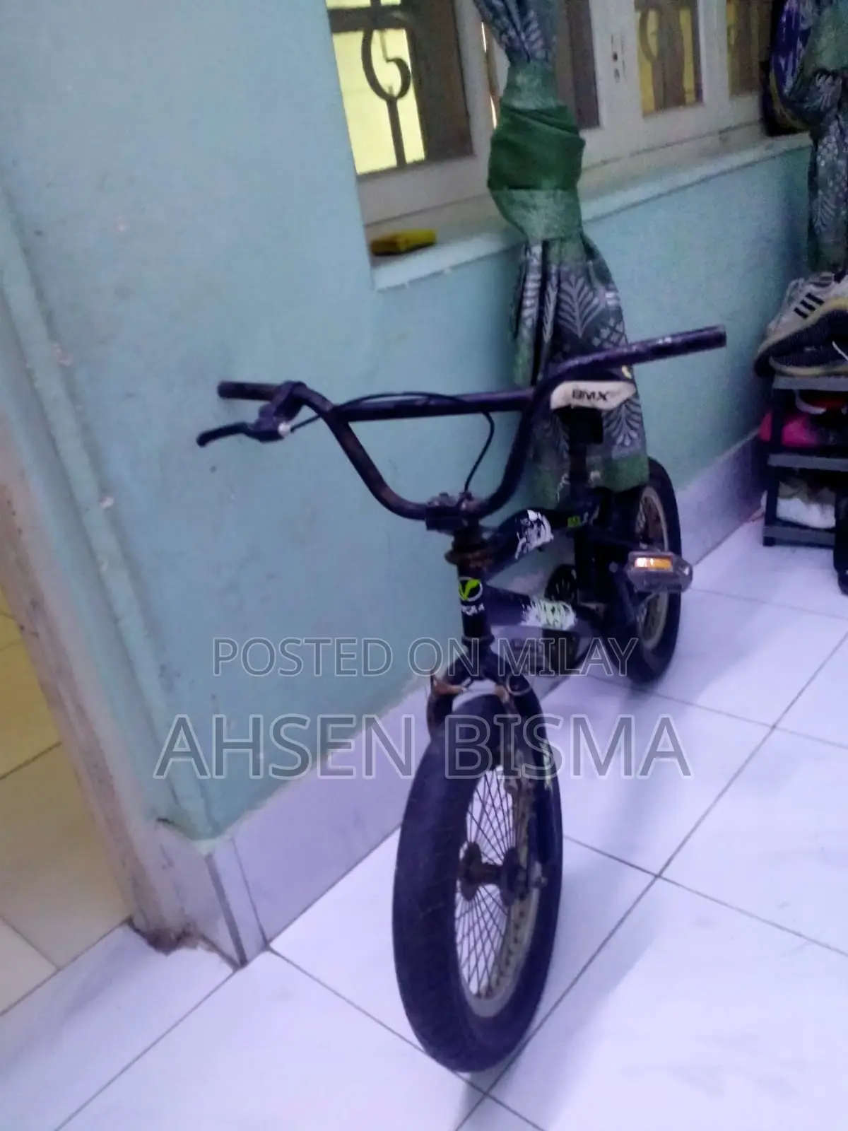 BMX Cycle 16 . 3.0 Tyres Stunt BMX