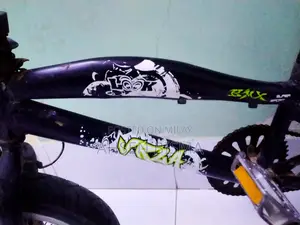 BMX Cycle 16 . 3.0 Tyres Stunt BMX