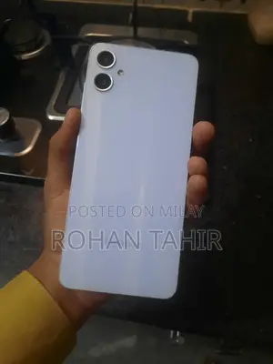 Samsung Galaxy A05 128 GB